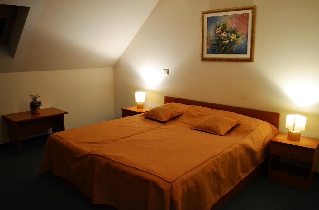 Hotel Istra Varazdin Ngoại thất bức ảnh